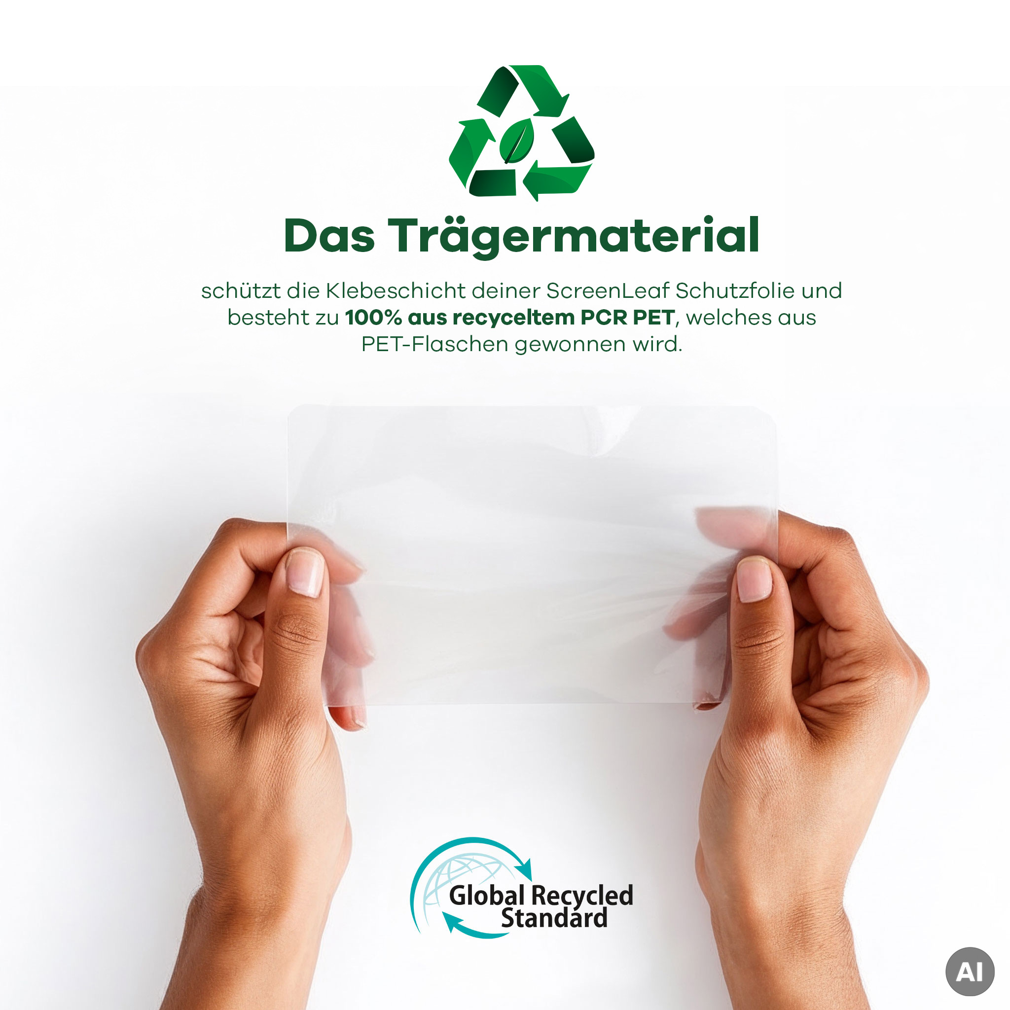 Hände halten eine transparente Schutzfolie vor weißem Hintergrund mit Recycling-Symbolen.