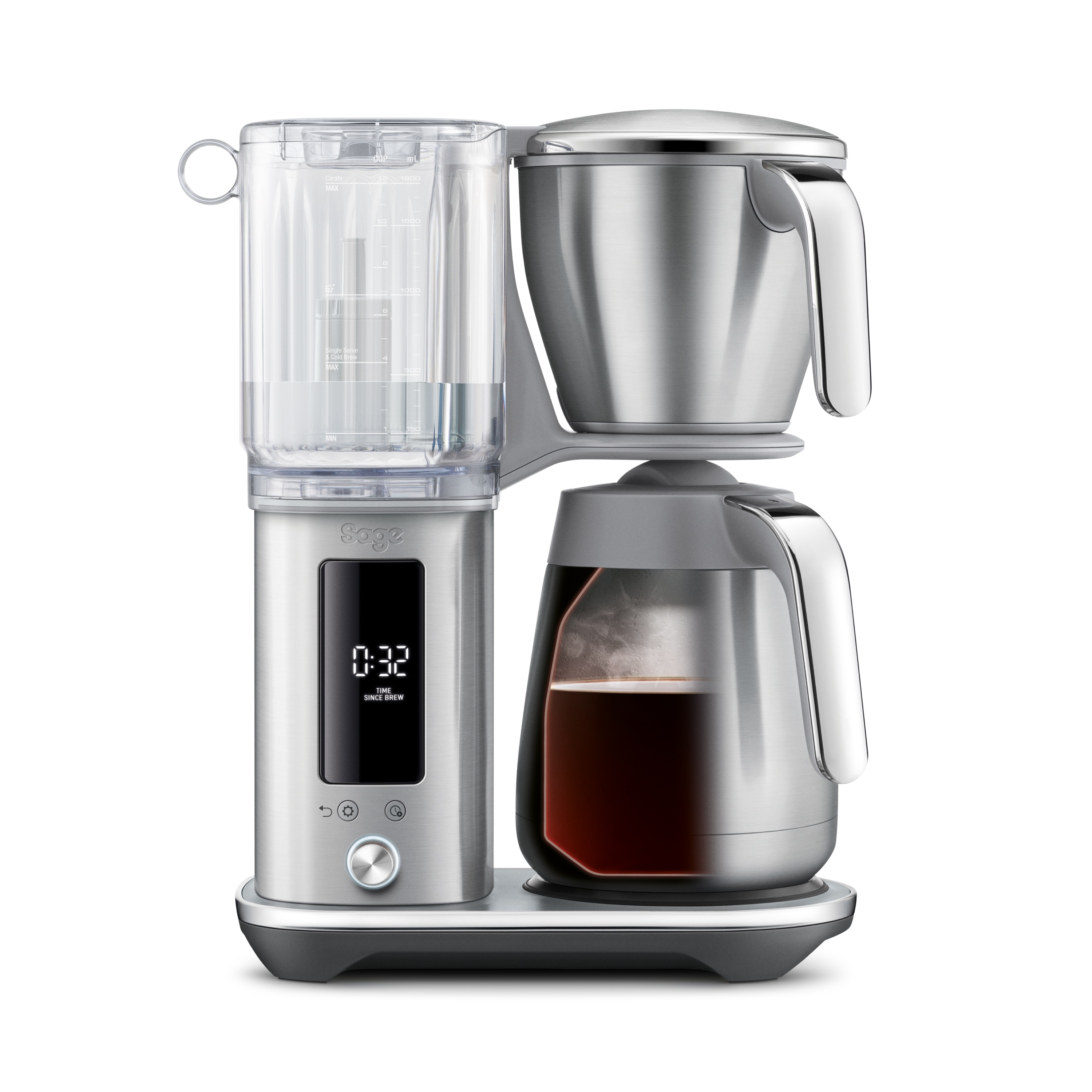 Moderna caffettiera argentata con serbatoio d'acqua trasparente, display digitale e caraffa in vetro su sfondo bianco.