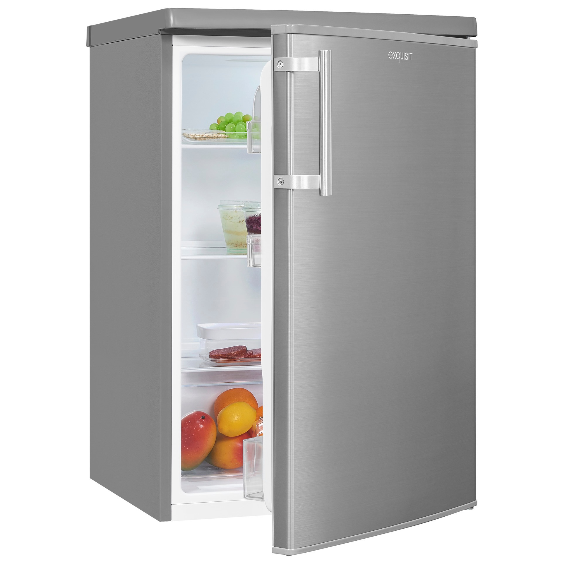 Pequeño refrigerador plateado con la puerta abierta, interior iluminado y compartimentos llenos.