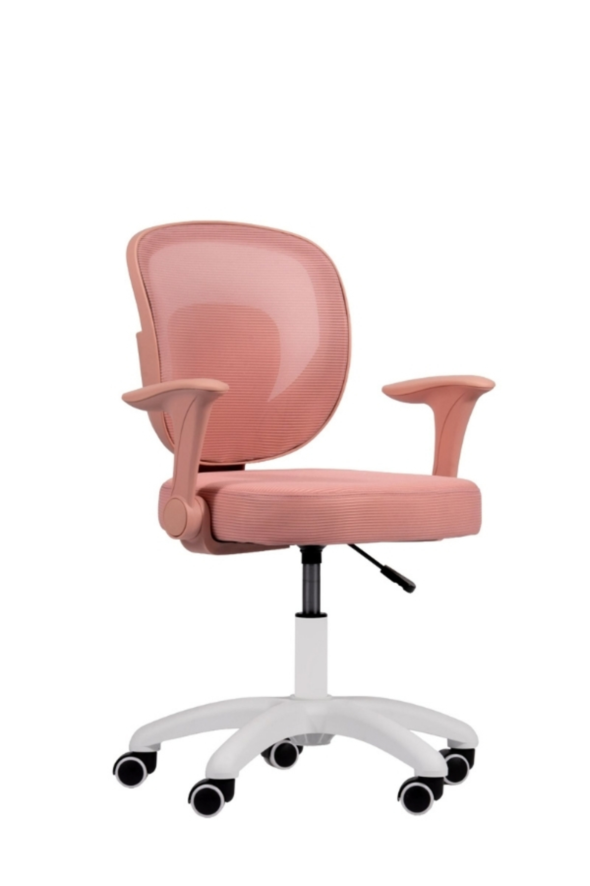 Beyaz arka planda tekerlekli, beyaz beş kollu tabana sahip pembe ergonomik ofis koltuğu.