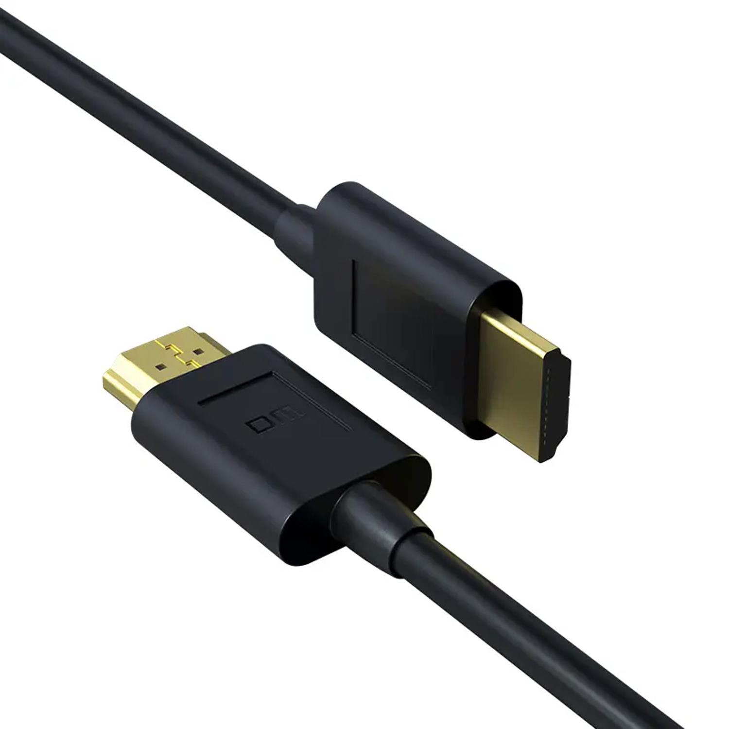 Beyaz arka planda altın uçlu iki siyah HDMI kablosu.