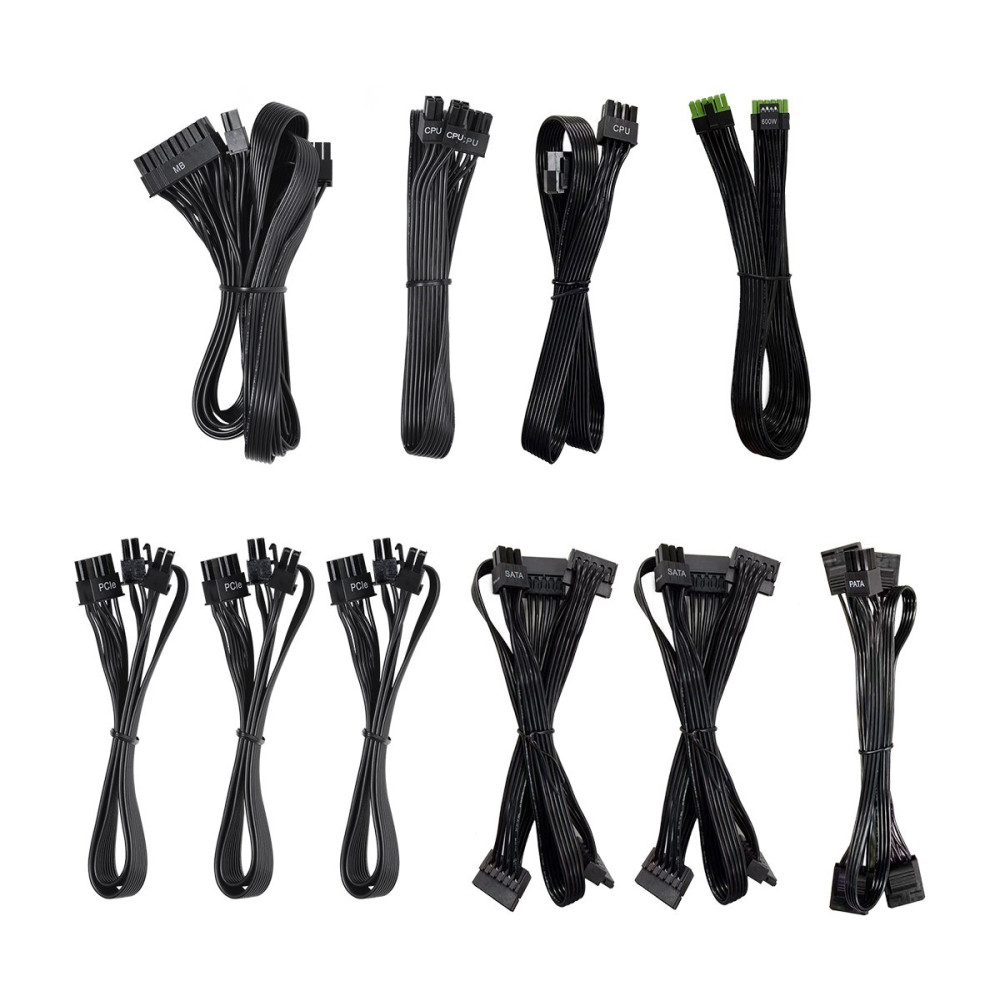 Zestaw czarnych kabli zasilających do komputera, starannie powiązanych na białym tle.