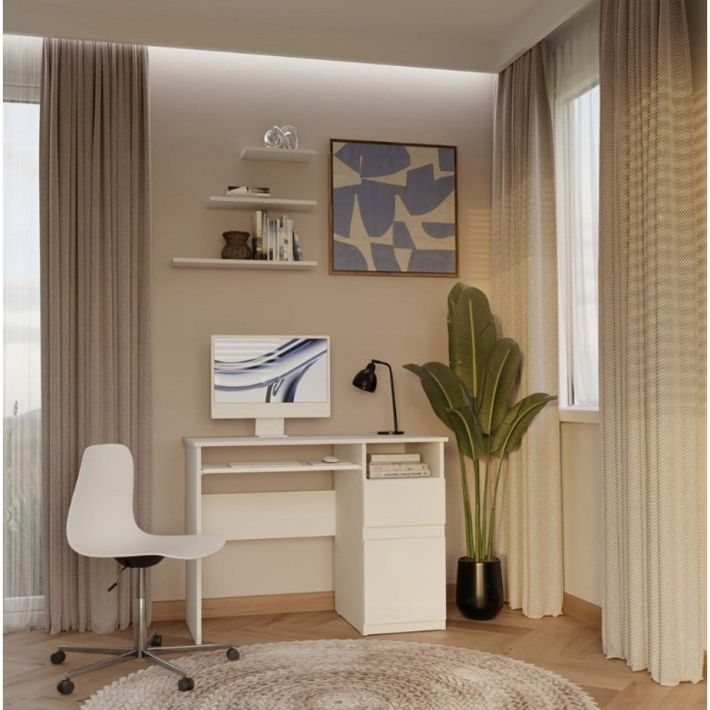 Rincón de oficina moderno con escritorio blanco, silla, monitor, planta, estantes y cortinas.