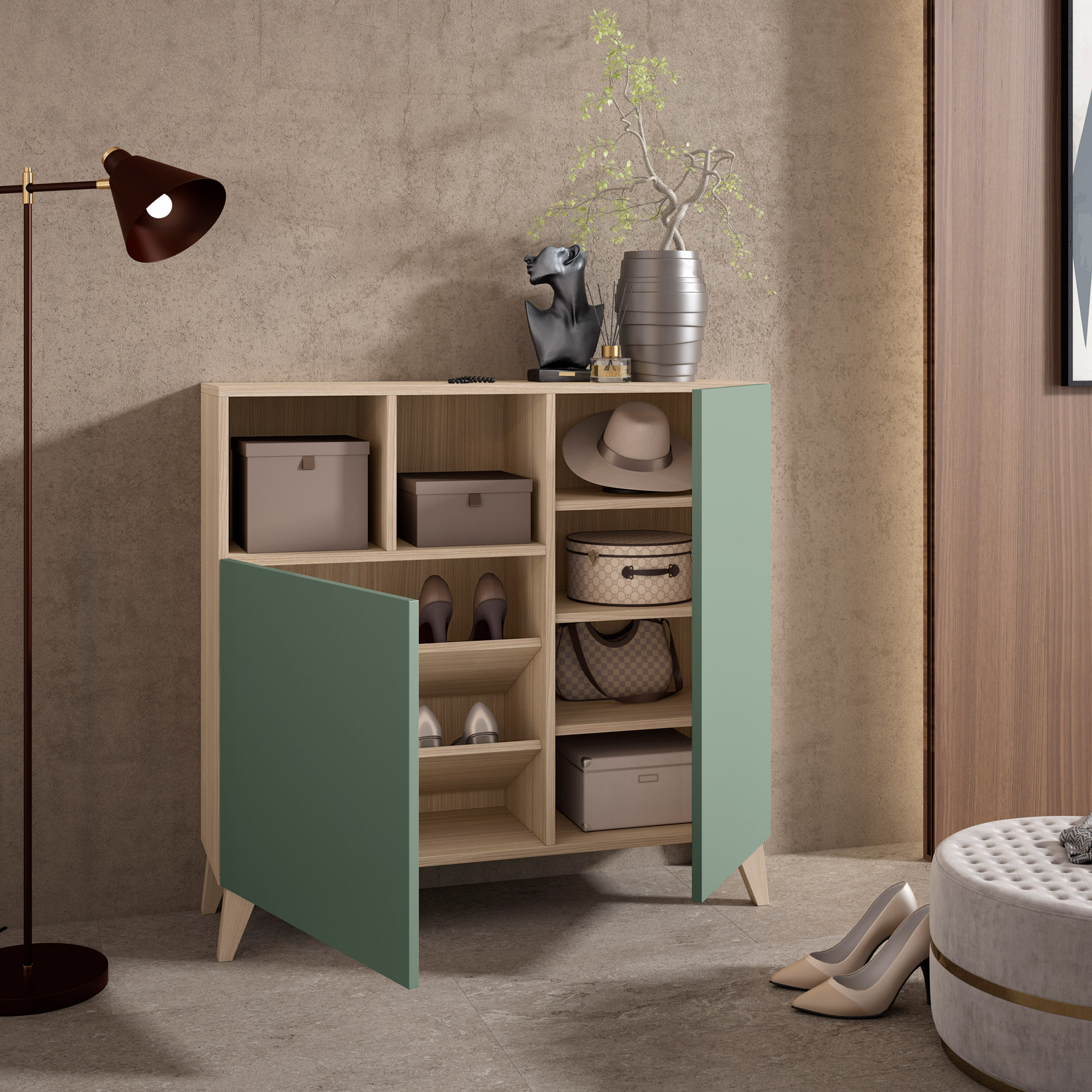 Un zapatero de madera con puertas verdes está en una habitación, decorado con un sombrero, cajas y una planta.