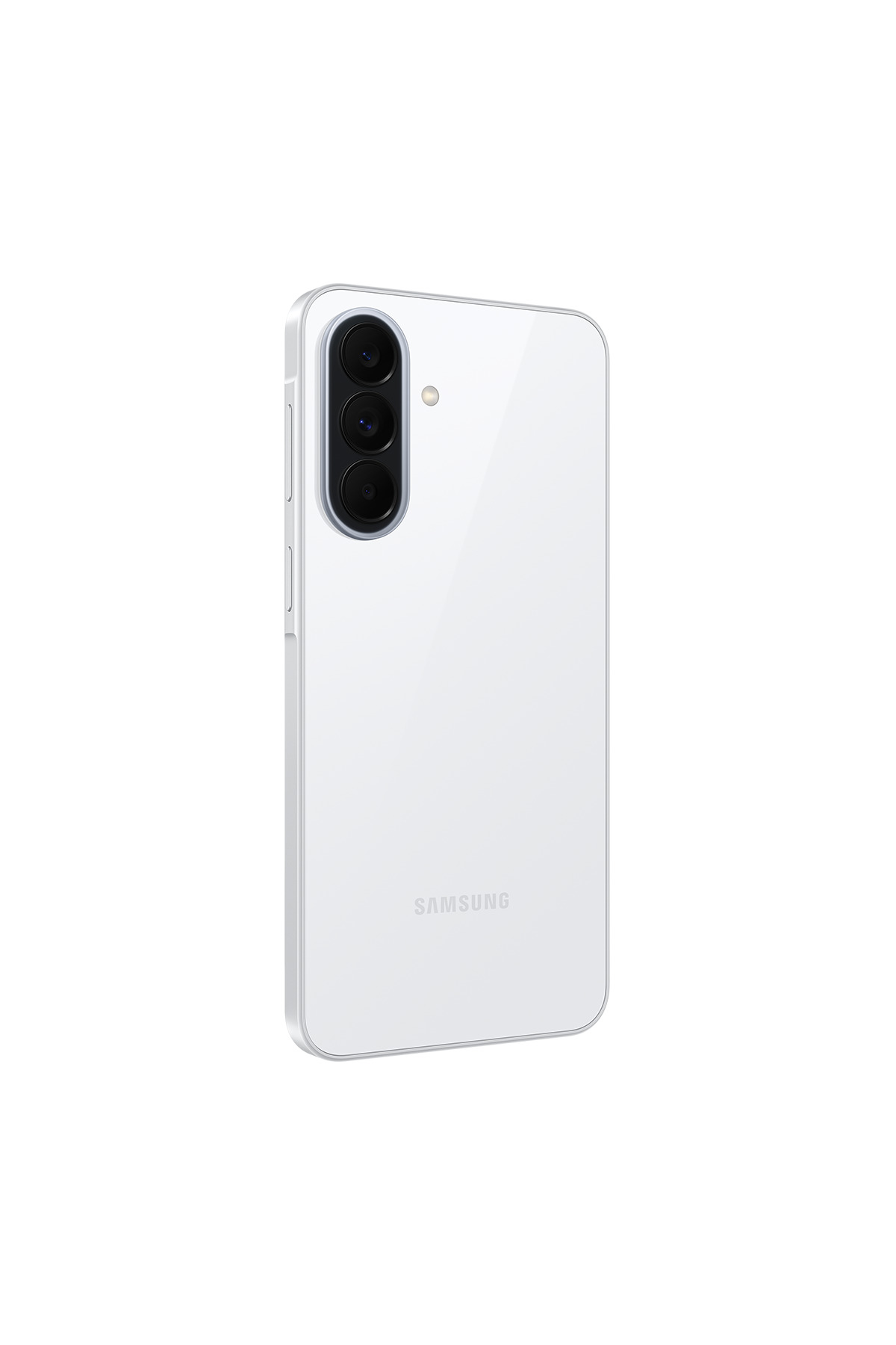 Sol üstte dikey üçlü kamera kurulumu ve aşağıda Samsung logosu olan beyaz Samsung akıllı telefon arka yüzü.