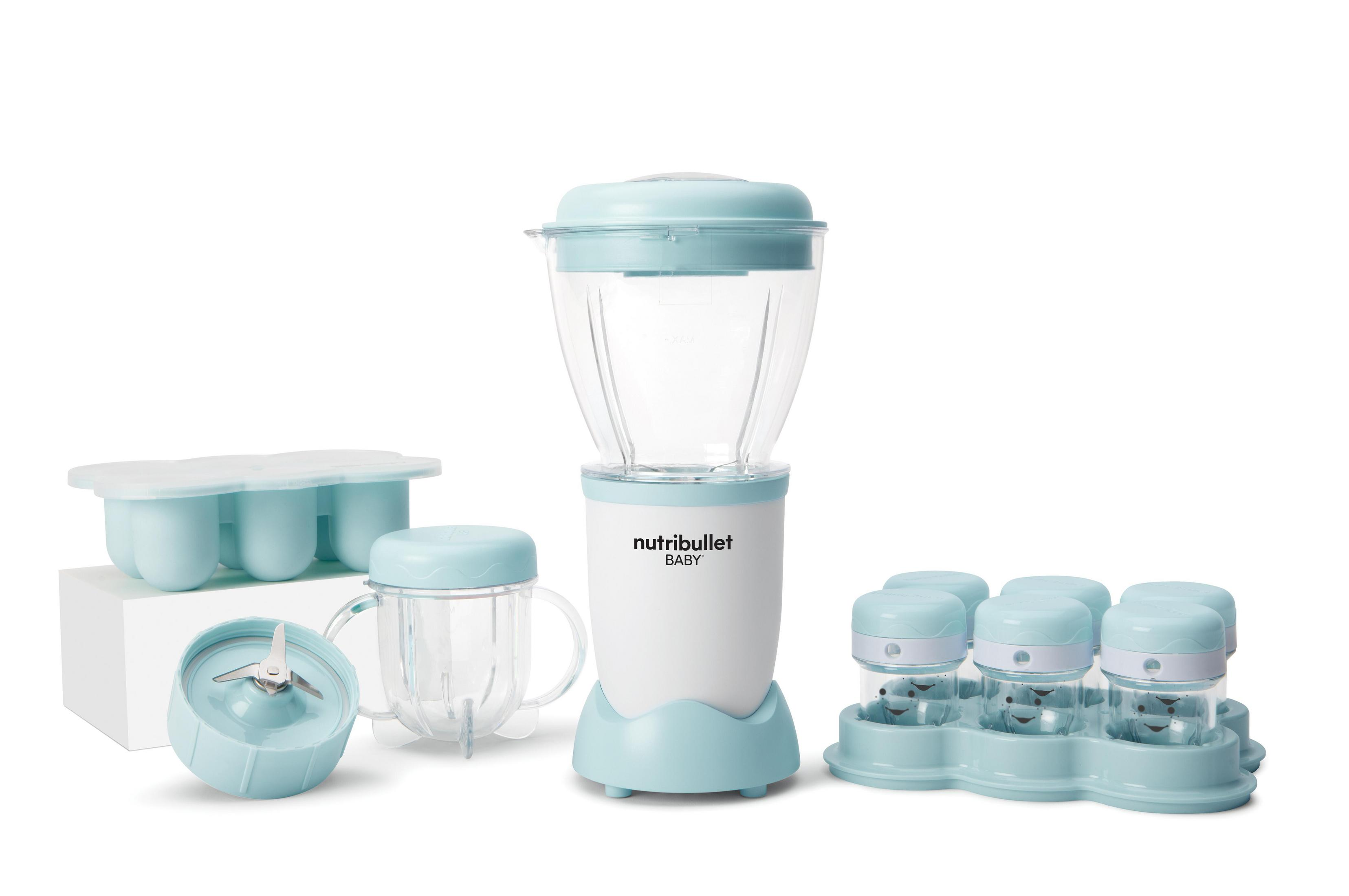 Un set per pappe Nutribullet azzurro e bianco con bicchiere, base delle lame, vassoi di conservazione e barattoli.