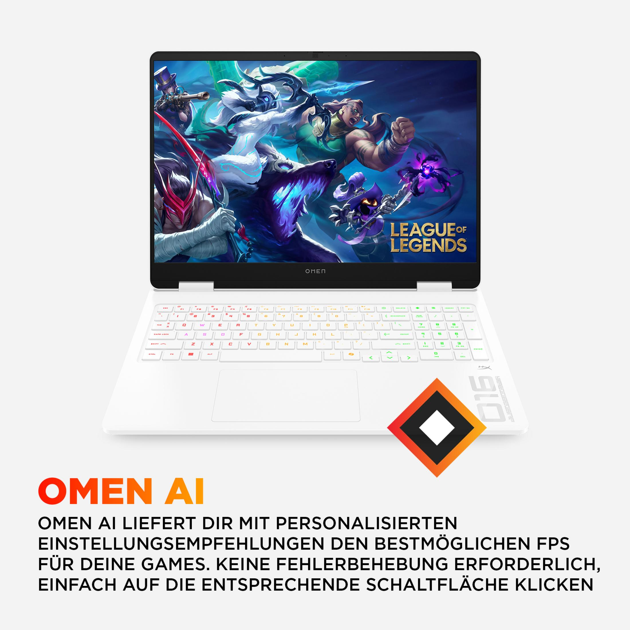 Ein weißer Omen-Laptop zeigt League of Legends auf dem Bildschirm, davor Text auf Deutsch.