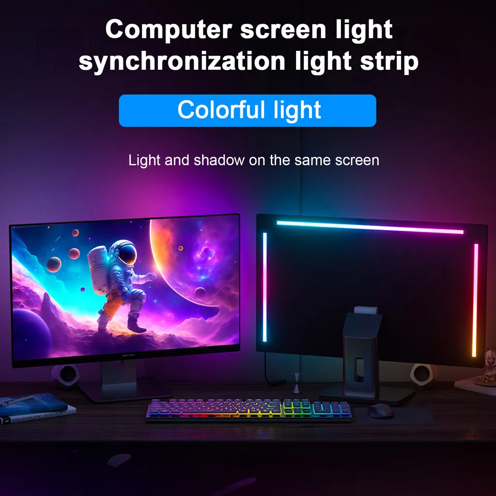Zwei Computermonitore mit lebendigen LED-Lichtleisten auf einem Schreibtisch, einer zeigt einen Astronauten.