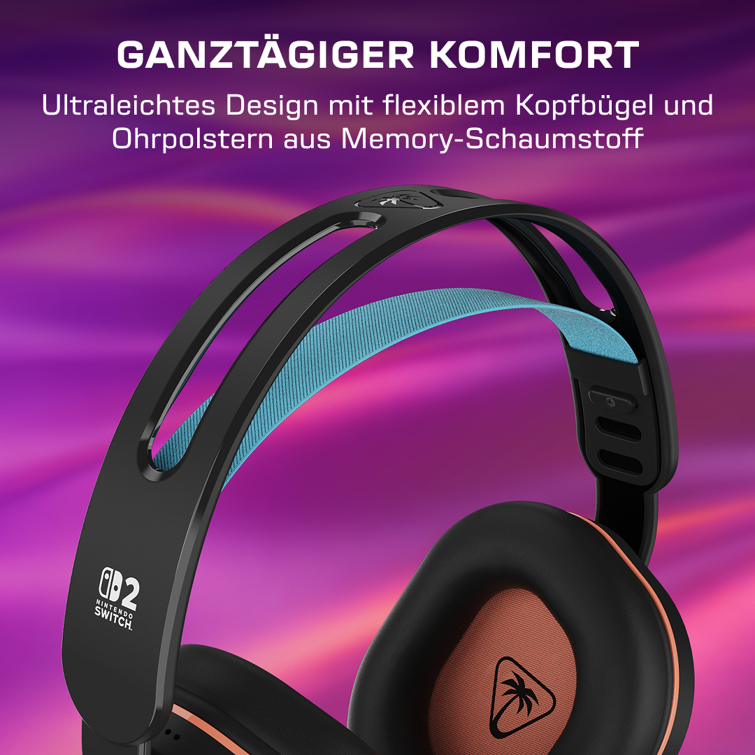Primo piano di cuffie da gioco nere con archetto blu e padiglioni arancioni.