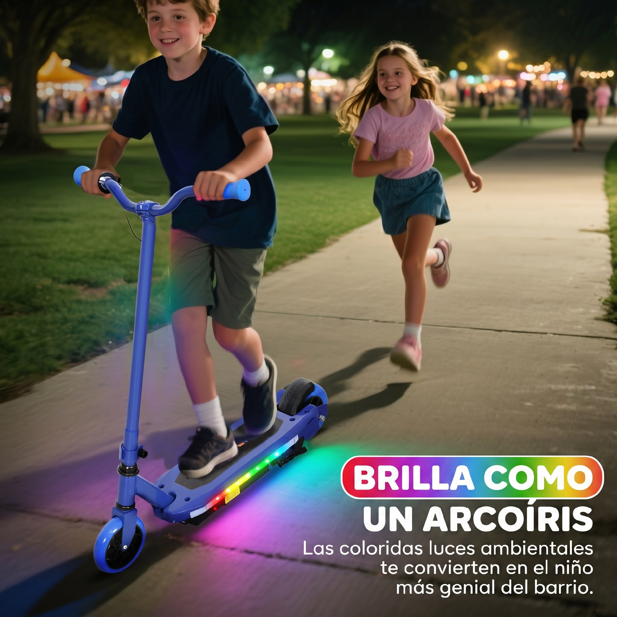 Un niño monta un patinete azul luminoso al aire libre mientras una niña corre al lado al atardecer.
