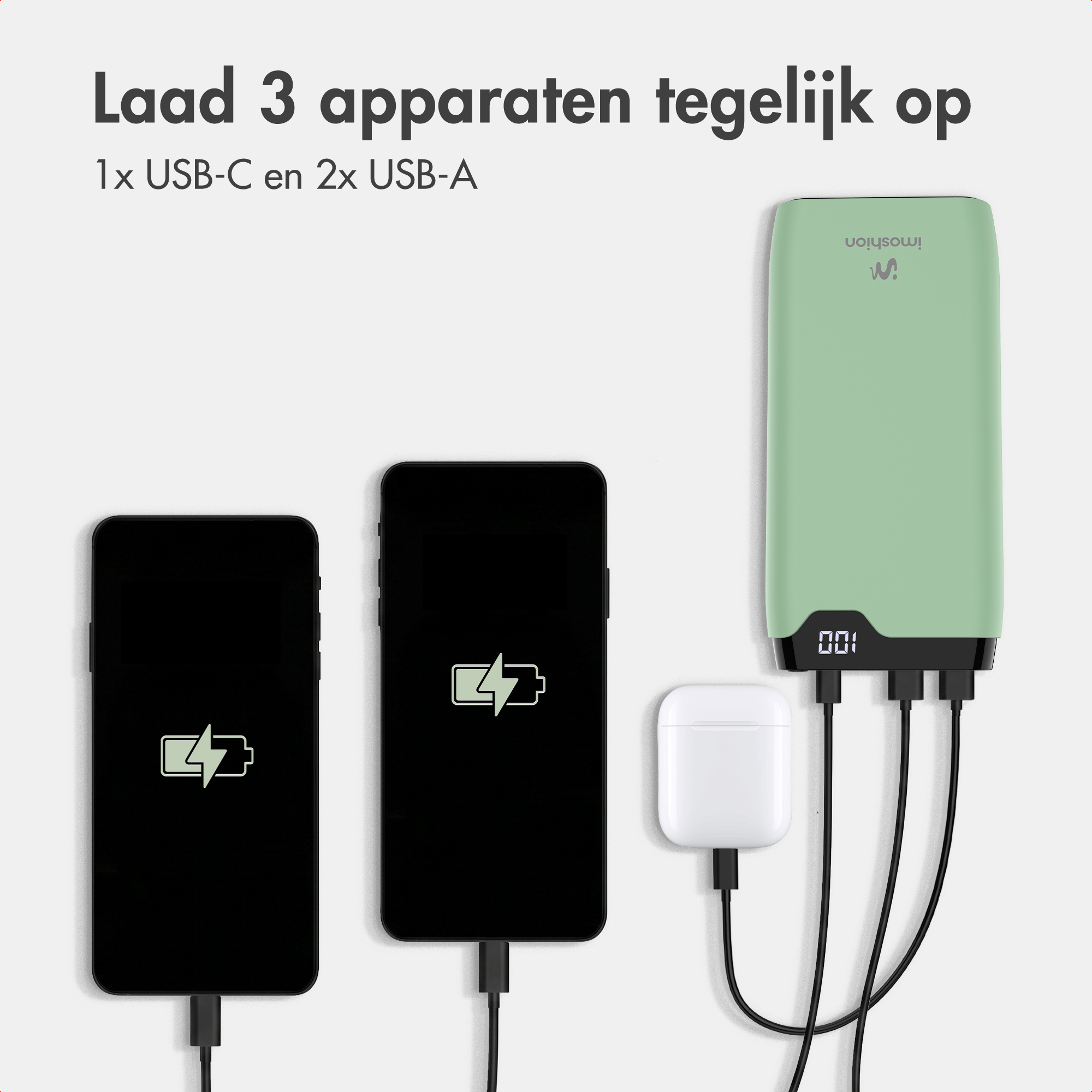 Power bank verde che carica due smartphone e una custodia bianca con tre cavi.