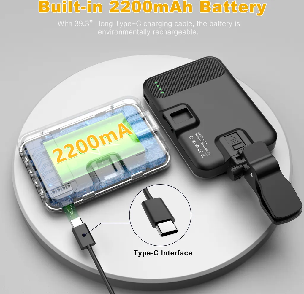 Ein schwarzes LED-Licht mit integriertem 2200mAh-Akku und Typ-C-Ladeanschluss auf einer runden Plattform.
