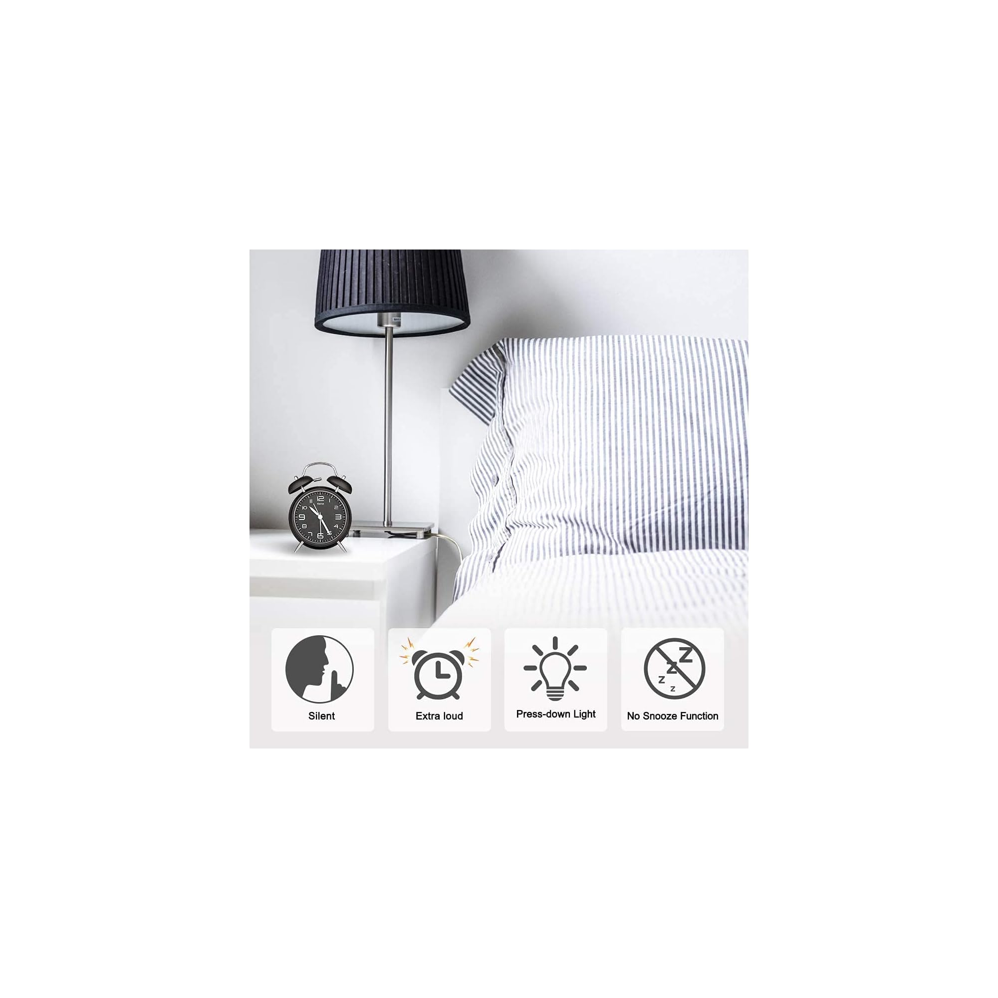 Nachtisch mit Wecker und Lampe, daneben ein Bett. Vier Symbole unten zeigen Produktfunktionen.