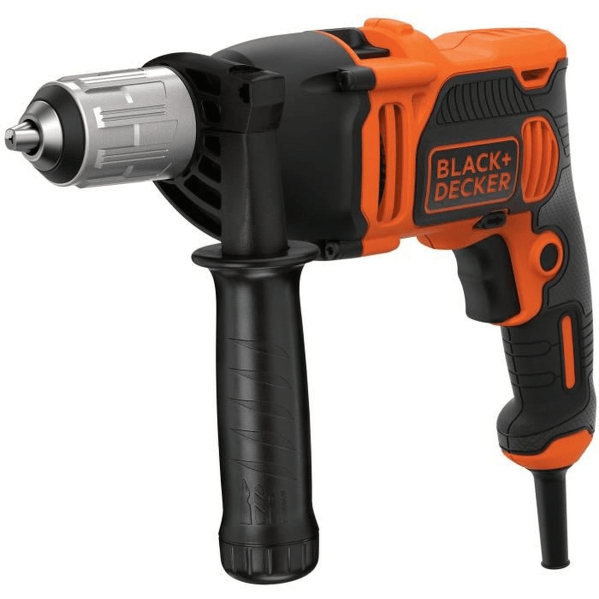 Un trapano elettrico arancione e nero Black and Decker con maniglia laterale su sfondo bianco.
