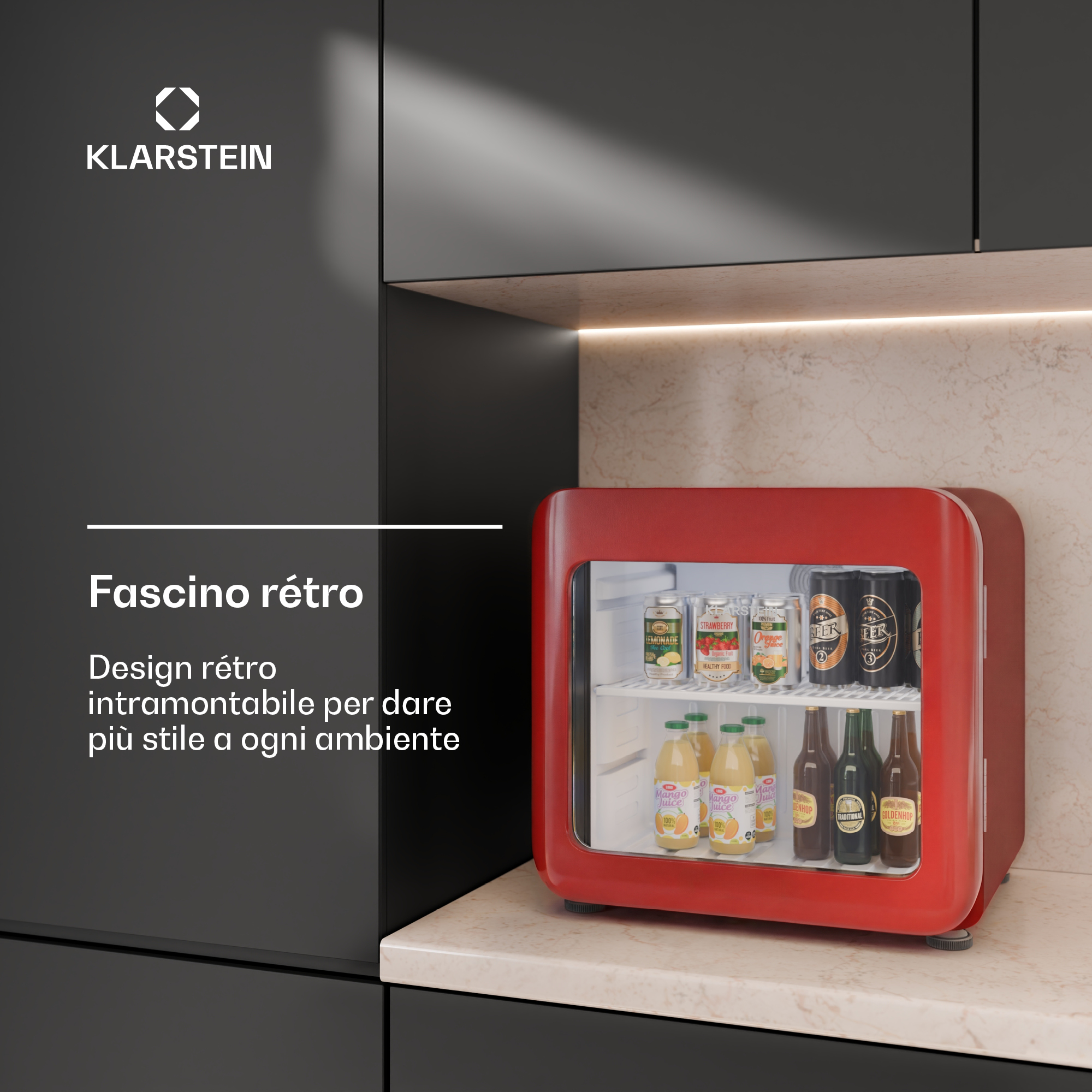 Un minifrigorífico rojo con bebidas sobre una encimera clara en una cocina moderna, con texto en italiano.