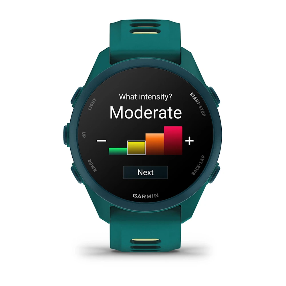 "Moderate" yoğunluk göstergesine ve renkli çubuk grafiğe sahip yeşil Garmin spor saat.