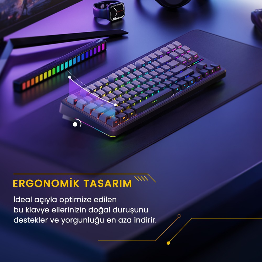Metin ve grafik içeren masada RGB oyun klavyesi.