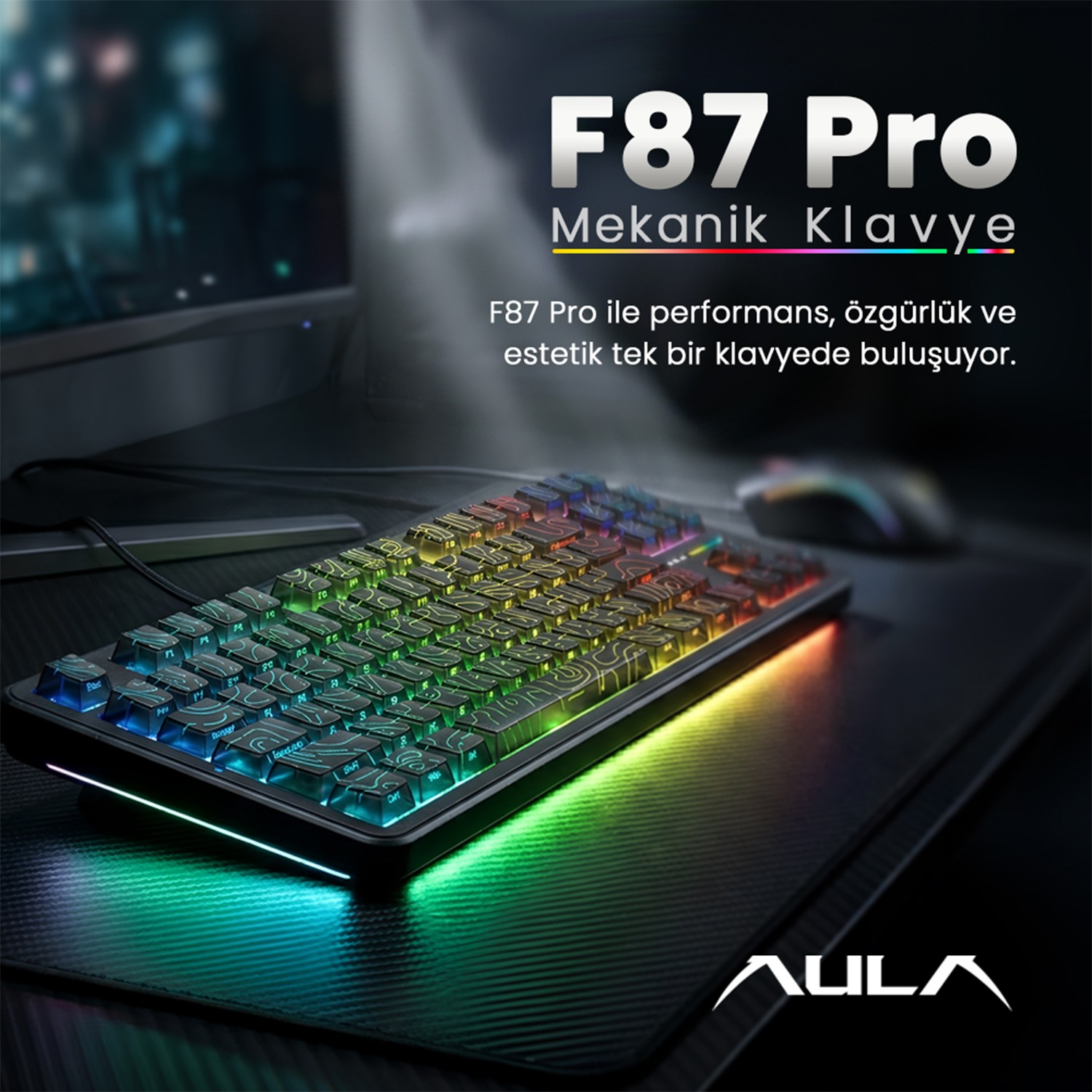 Masada canlı RGB aydınlatmalı F87 Pro mekanik klavye.