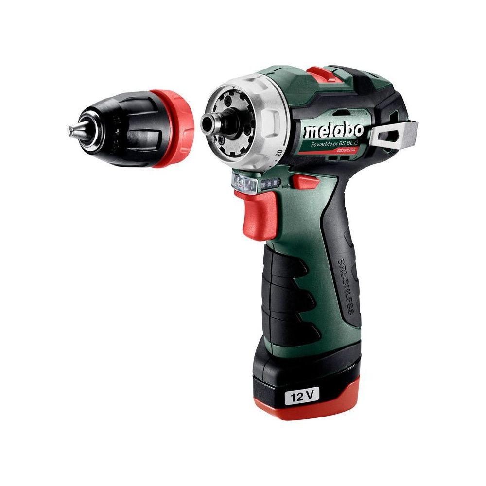 Taladro inalámbrico Metabo verde y negro de 12V con portabrocas desmontable, sobre fondo blanco.