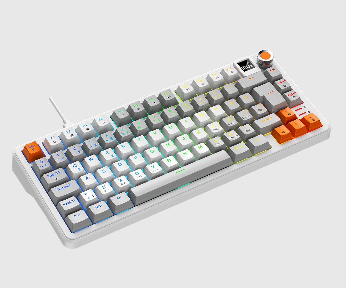 Gri ve turuncu tuş kapakları, RGB arka aydınlatması, küçük ekranı ve d öner düğmesi olan beyaz bir mekanik klavye.