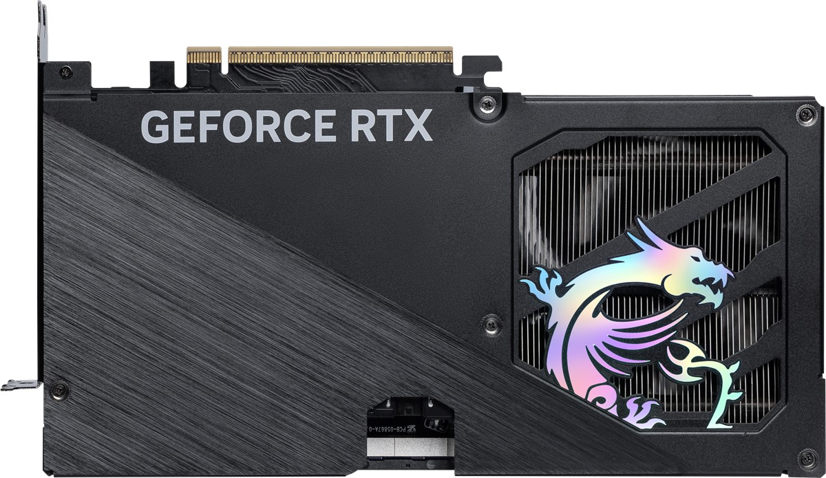 Fırçalanmış metal detaylı siyah GeForce RTX ekran kartı ve soğutucu üzerinde renkli bir ejderha logosu.