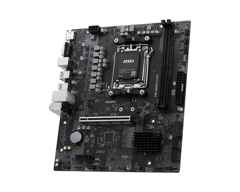 Beyaz arka planda CPU soketi, RAM yuvaları ve çeşitli bağlantı noktaları bulunan siyah MSI PRO B850M-E EVO anakart.