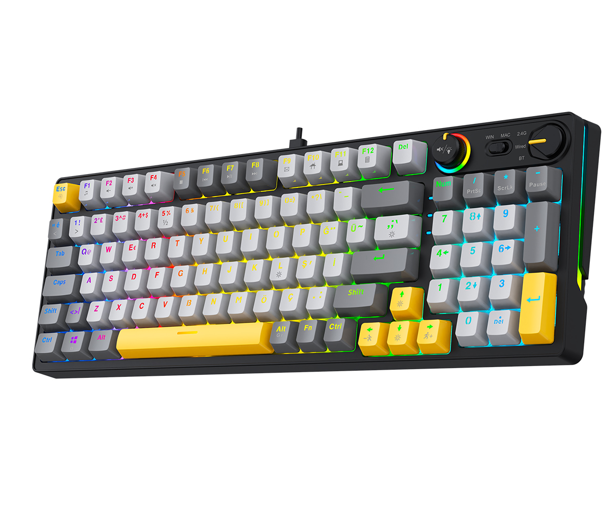 Gri, sarı detaylı ve RGB arka aydınlatmalı mekanik klavye, beyaz arka planda.