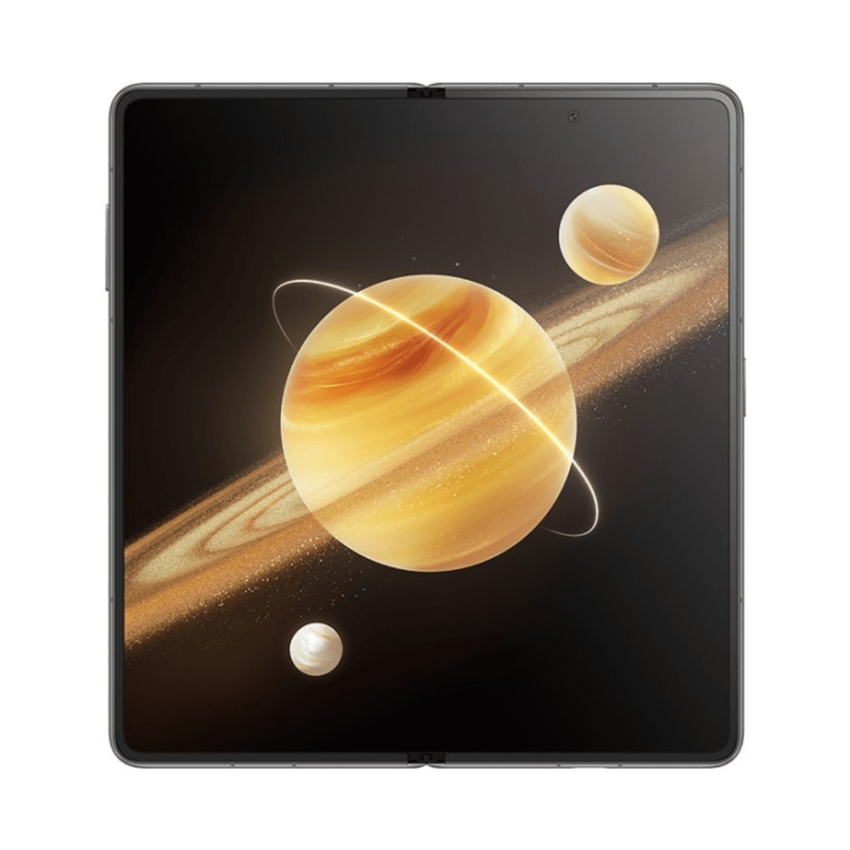 Uno smartphone pieghevole mostra sullo schermo l'immagine di un pianeta simile a Saturno con anelli e lune.