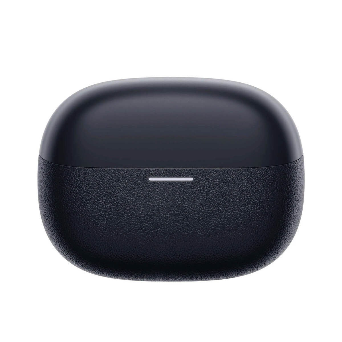 Una custodia di ricarica per auricolari nera, ovale e chiusa con una piccola luce LED sul davanti su sfondo bianco.