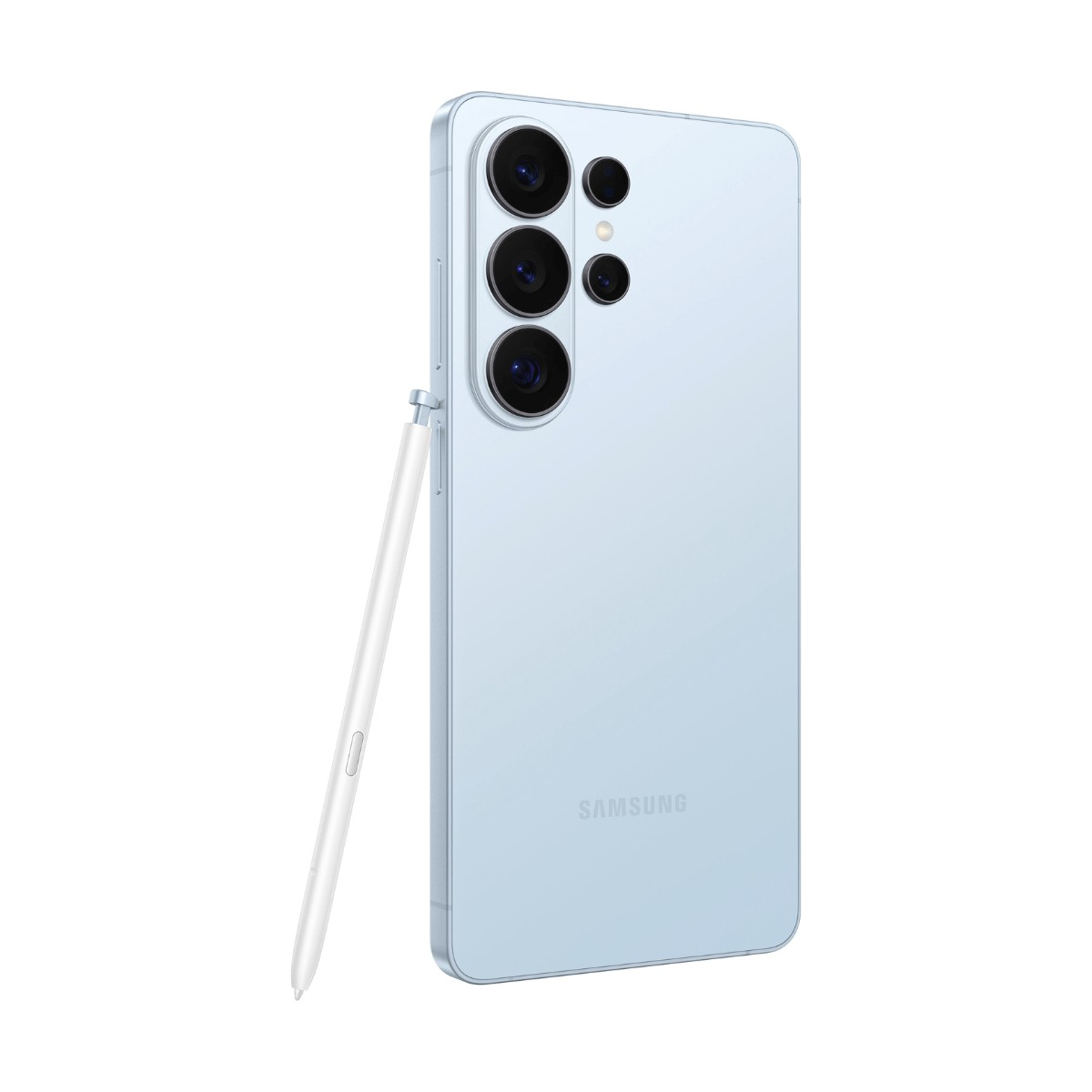 Uno smartphone Samsung azzurro chiaro con tre fotocamere posteriori è in piedi accanto a uno stilo bianco.