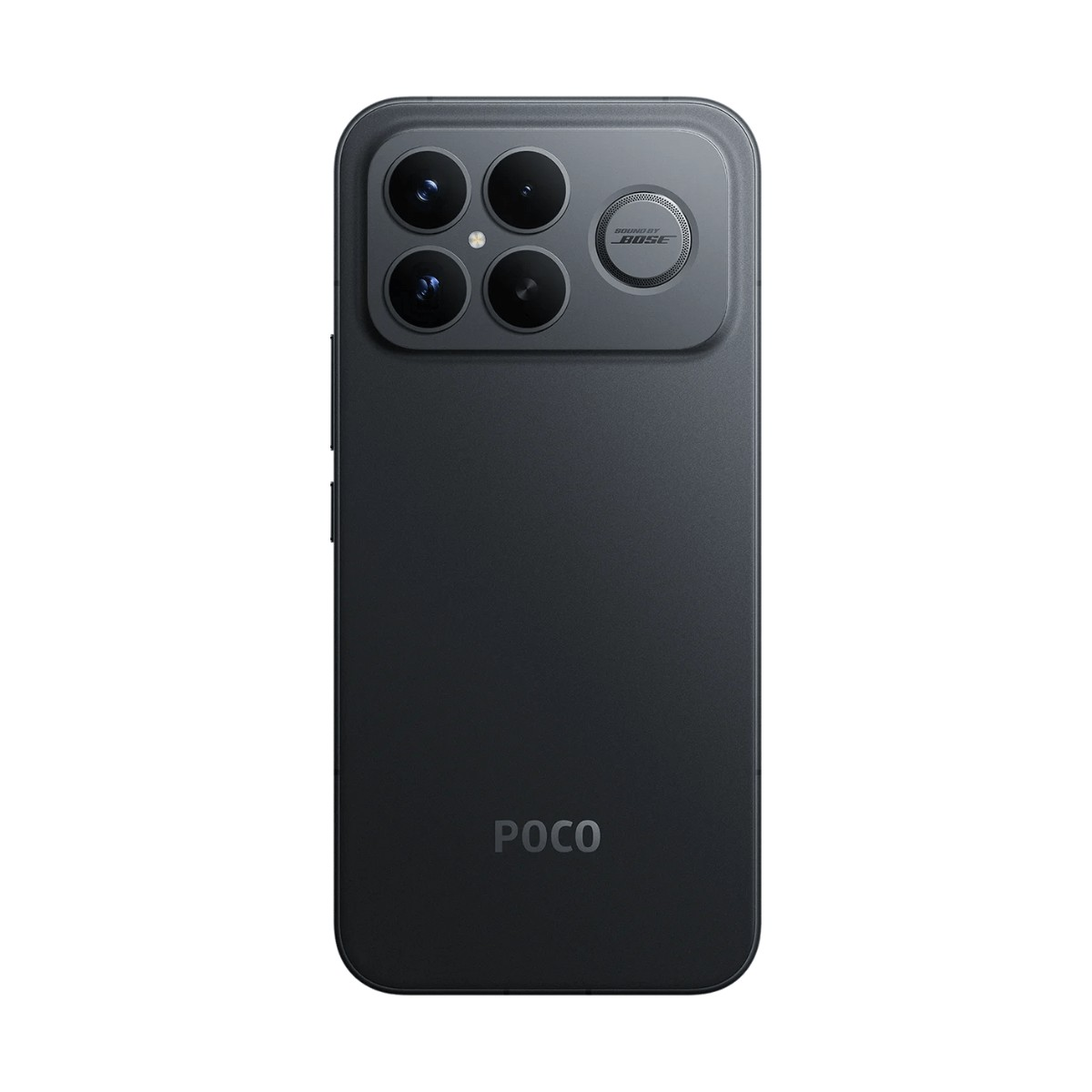 Retro di uno smartphone POCO grigio scuro con modulo a quattro fotocamere e marchio Bose su sfondo bianco.