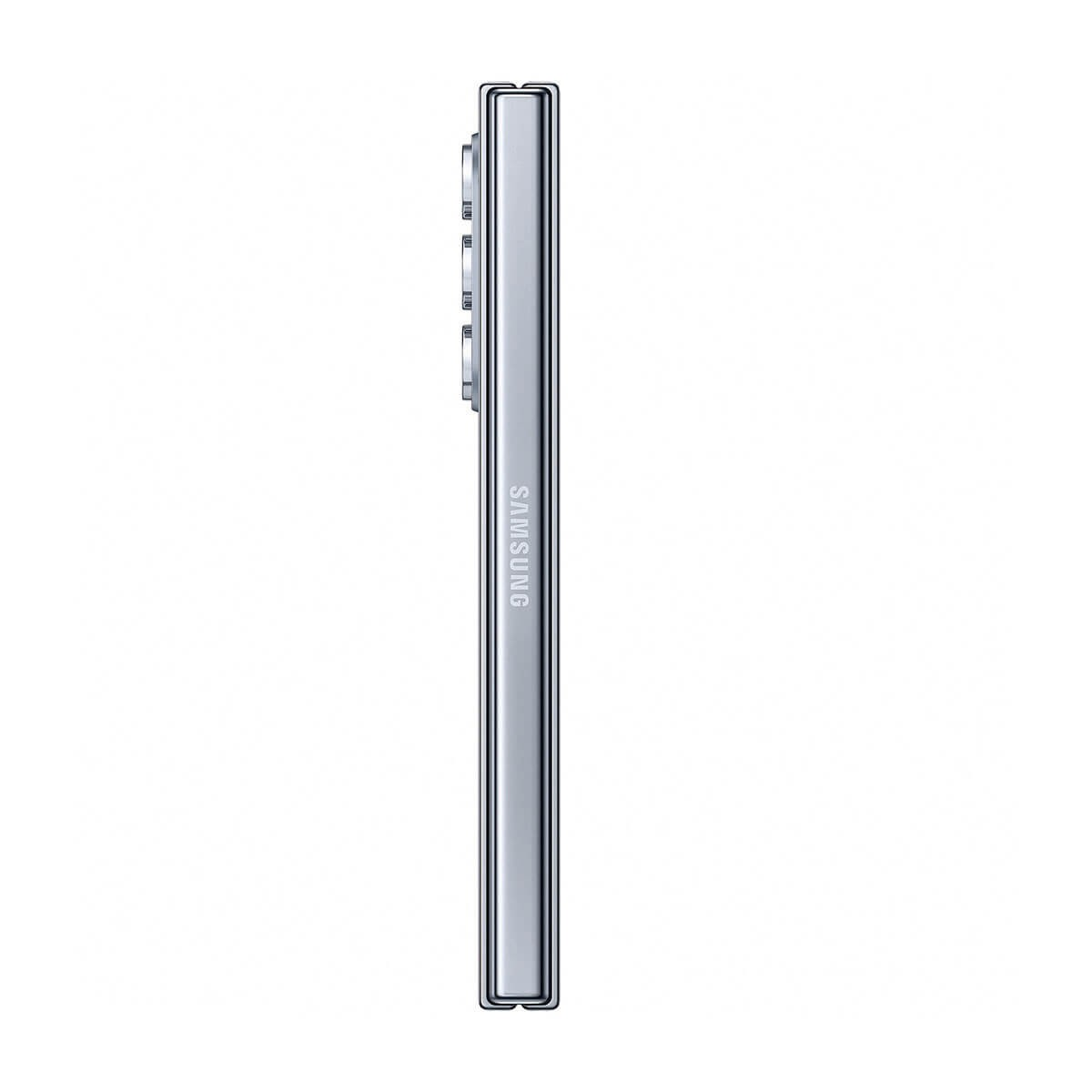 Widok z boku srebrnego składanego smartfona Samsung z widocznym zawiasem i modułem aparatu na białym tle.
