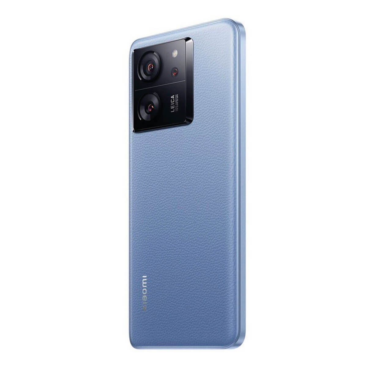 Retro di uno smartphone blu con tripla fotocamera e marchio Leica.