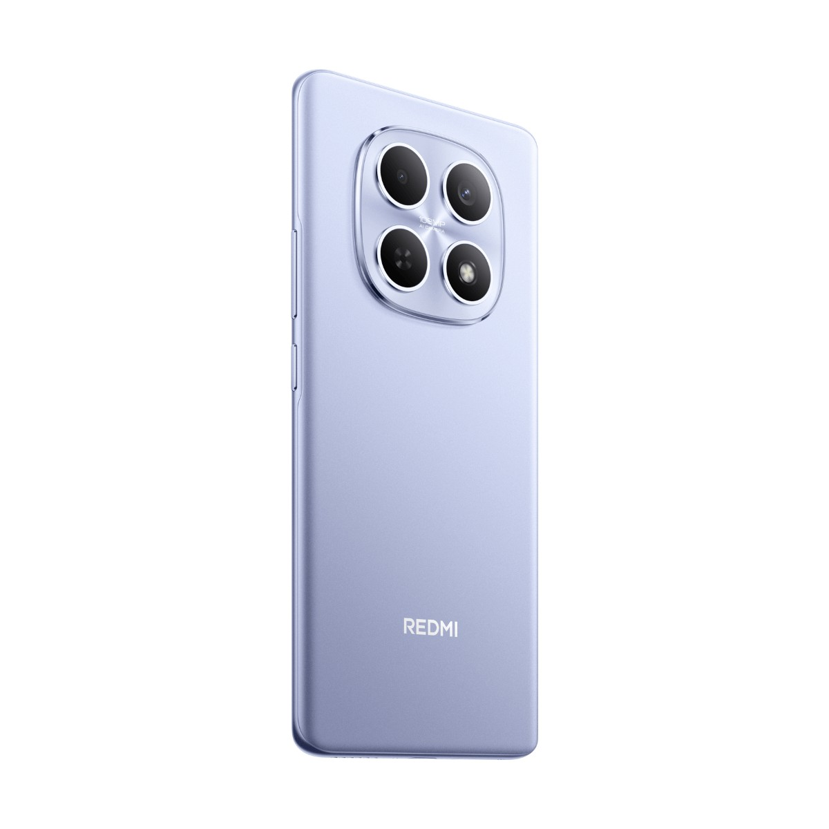 Achterkant van een lichtblauwe Redmi-smartphone met vier camera's in een vierkante module op een witte achtergrond.