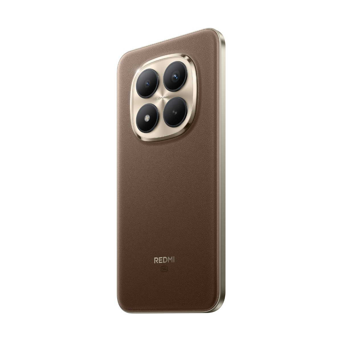 Retro di uno smartphone Redmi marrone con modulo fotocamera dorato e quattro lenti su sfondo bianco.