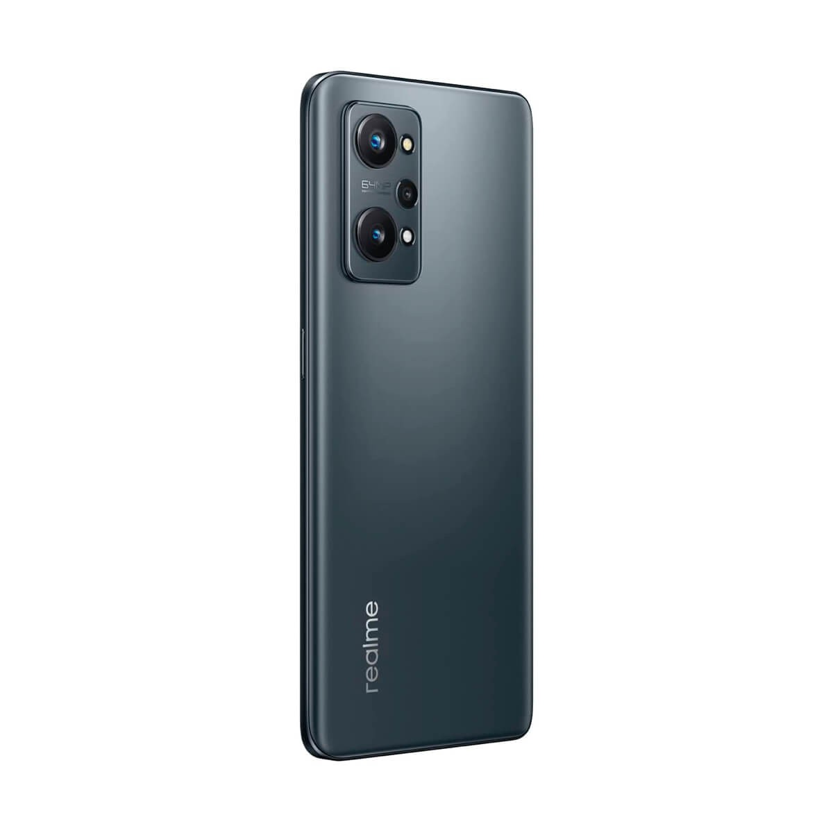 Rückseite eines dunklen Realme-Smartphones mit Dreifachkamera und Logo auf weißem Grund.