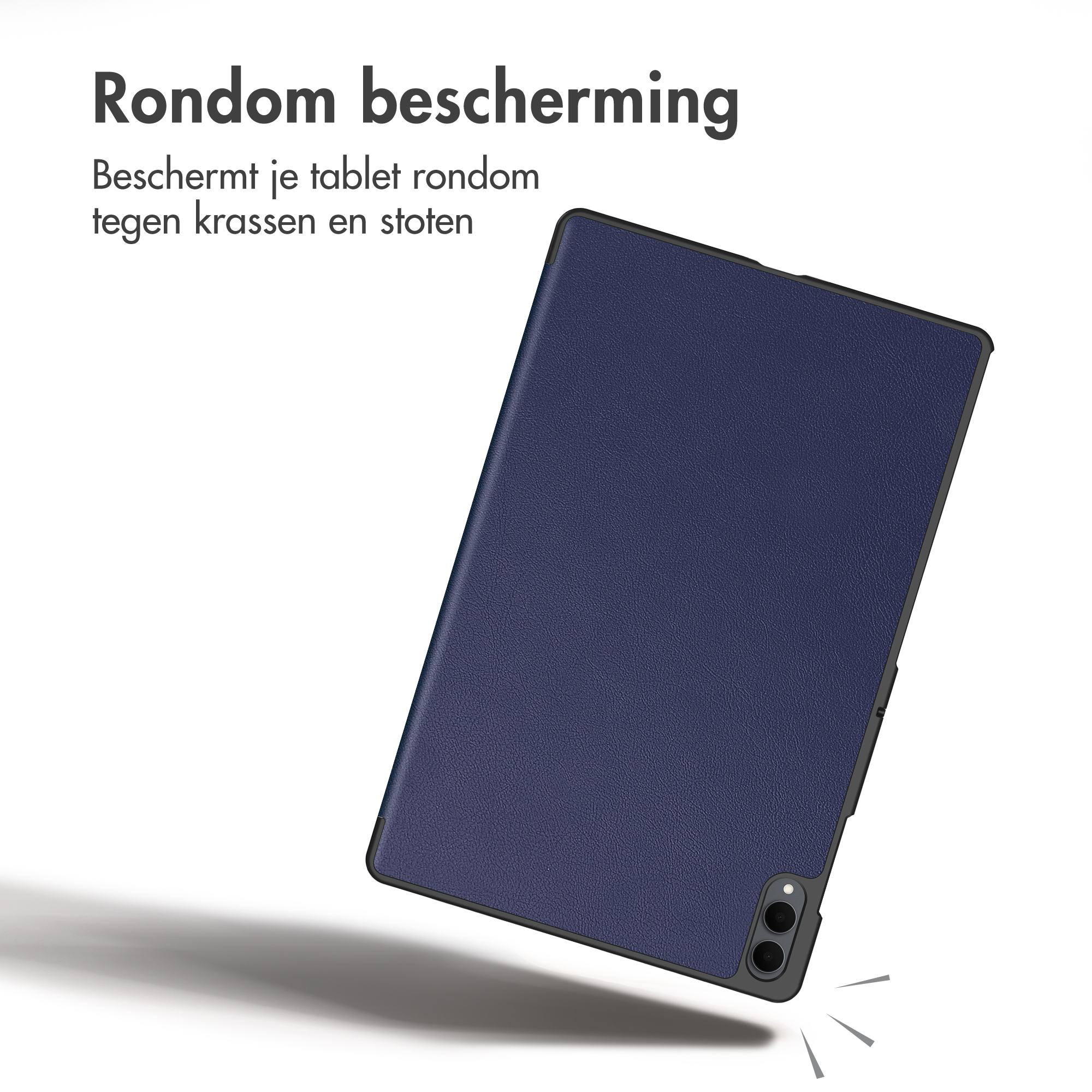 Étui de protection bleu foncé pour tablette avec découpe pour caméra sur fond blanc avec texte.