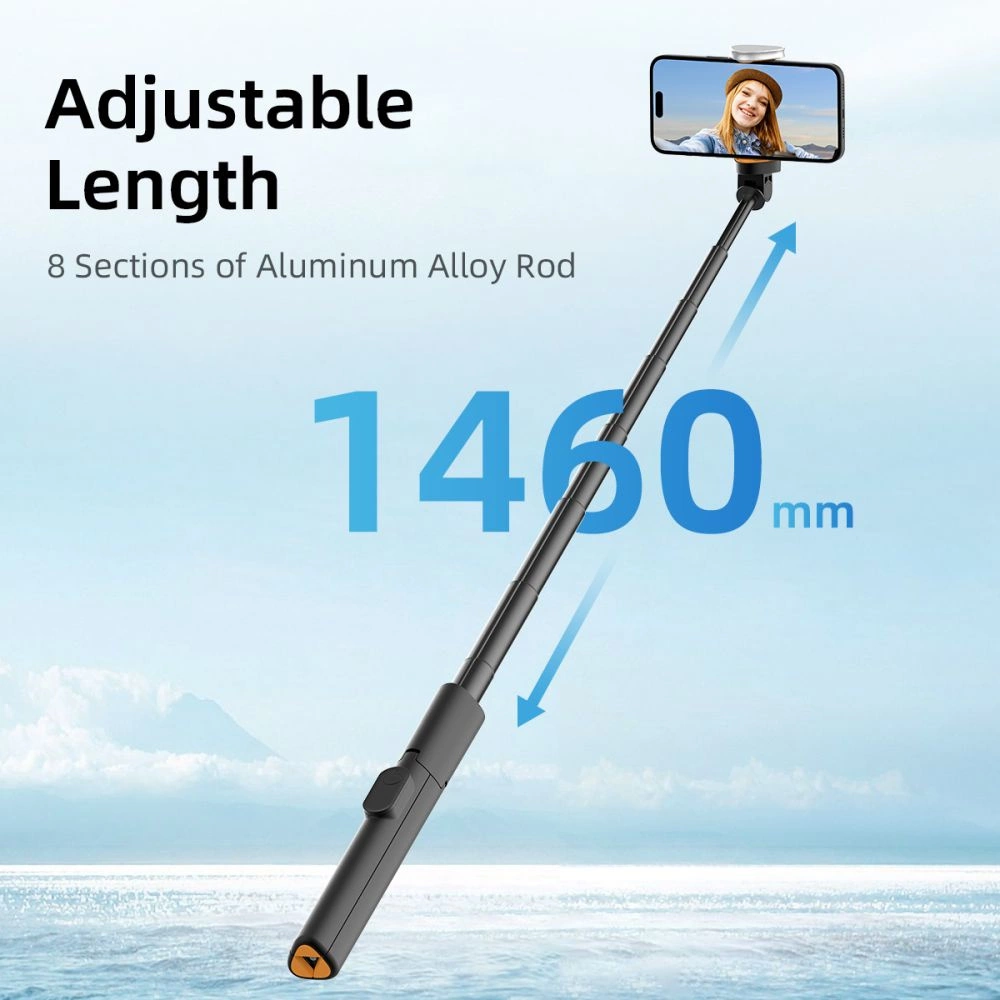 Une perche à selfie extensible de 1460 mm de long sur fond de mer et de ciel.