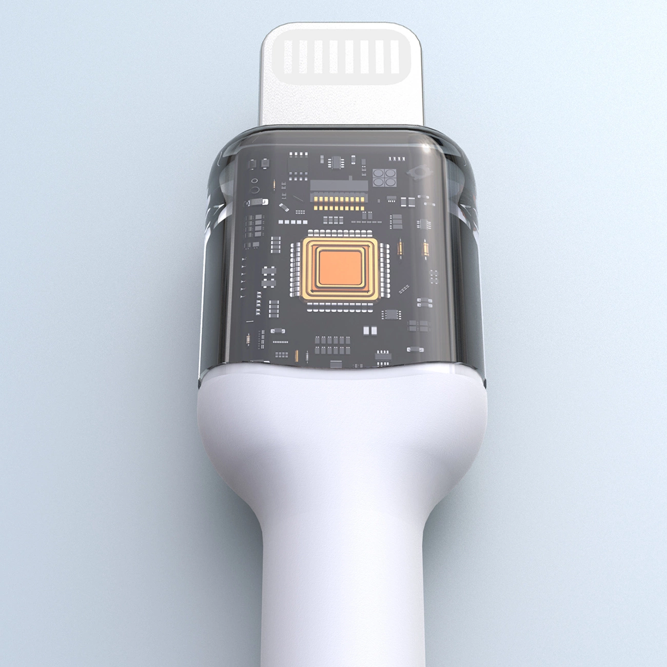 Transparenter Stecker mit sichtbarer Platine und zentralem Chip auf hellem Hintergrund.