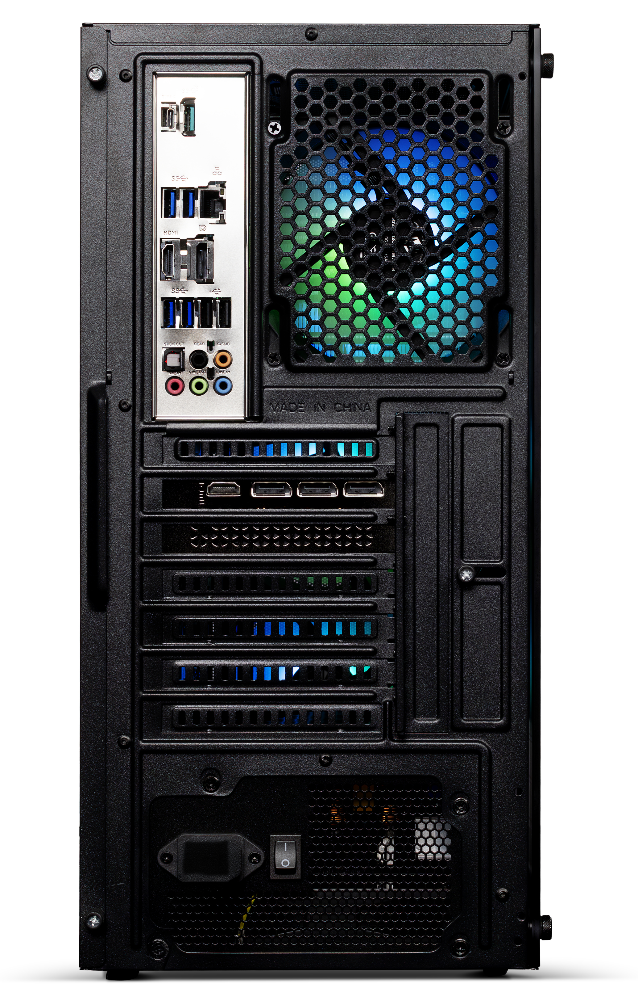 Rückseite eines schwarzen Computergehäuses mit I/O-Blende, bunten Lüftern und Steckplätzen.