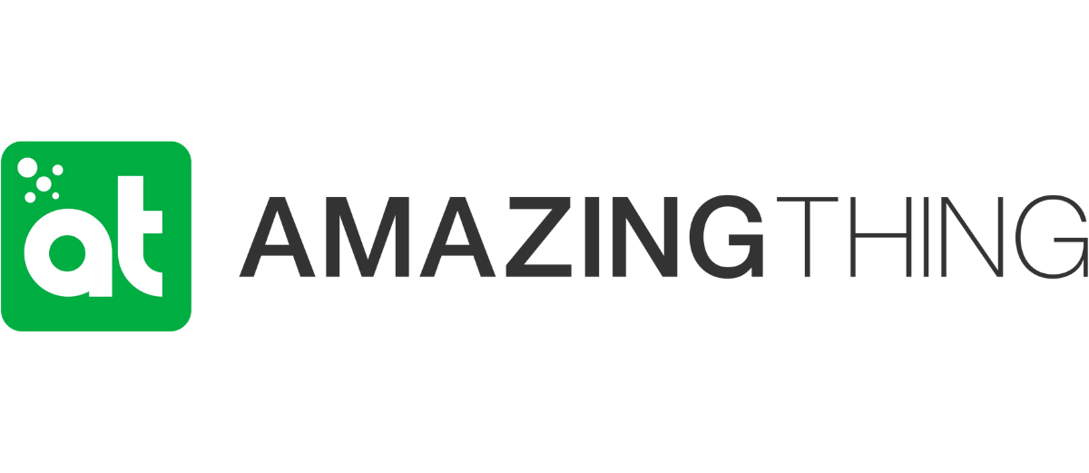 Logo mit grünem Quadrat, den weißen Buchstaben at und dem schwarzen Text AMAZINGTHING auf weißem Hintergrund.