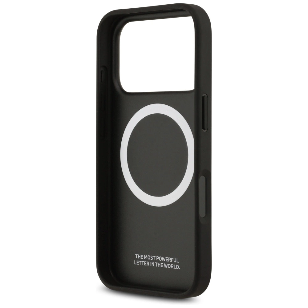 Eine schwarze Smartphone-Hülle mit weißem Magnetring und Aufschrift THE MOST POWERFUL LETTER IN THE WORLD.