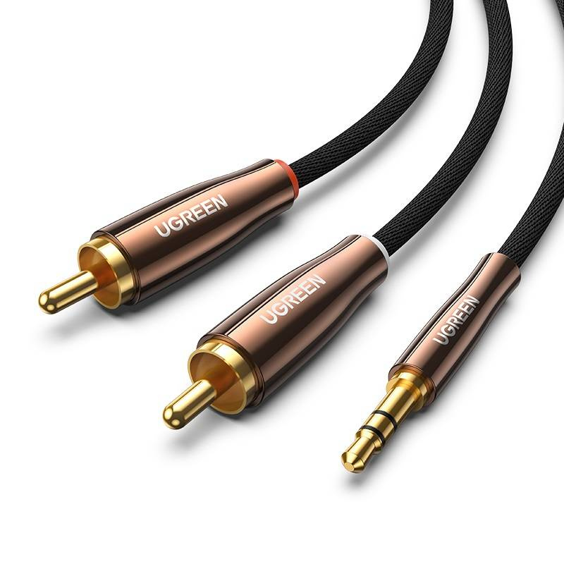Trzy czarne kable audio ze złoty złączami Ugreen na jasnym tle.