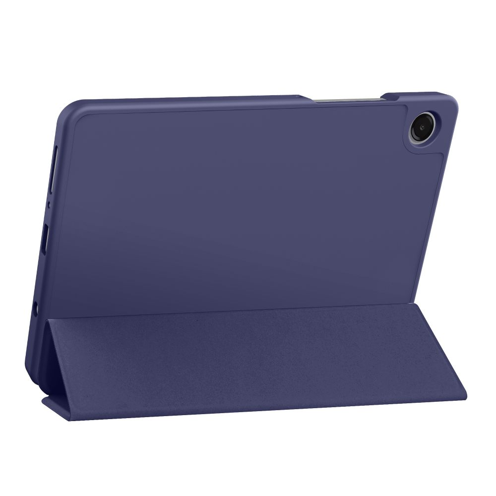 Un tablet viola in una custodia con supporto viola abbinata visto da dietro su sfondo bianco.