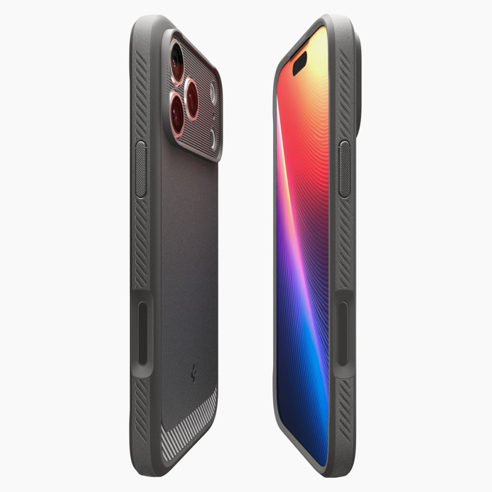Due viste di uno smartphone in una custodia protettiva nera con un modulo fotocamera prominente su sfondo bianco.
