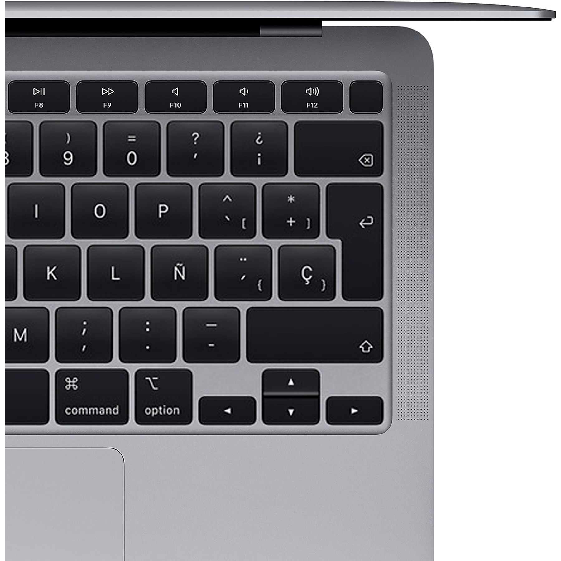 Primer plano de un teclado de portátil gris con teclas negras y parte del panel táctil.