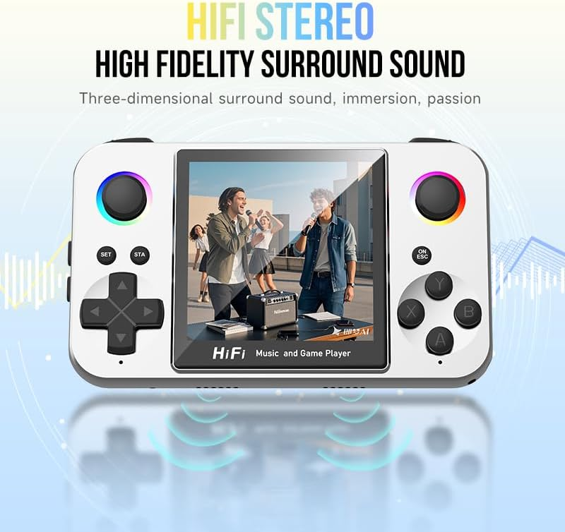 Ein weißer Handheld-Spieleplayer mit farbigen LED-Sticks und Bildschirm zeigt zwei Sänger.