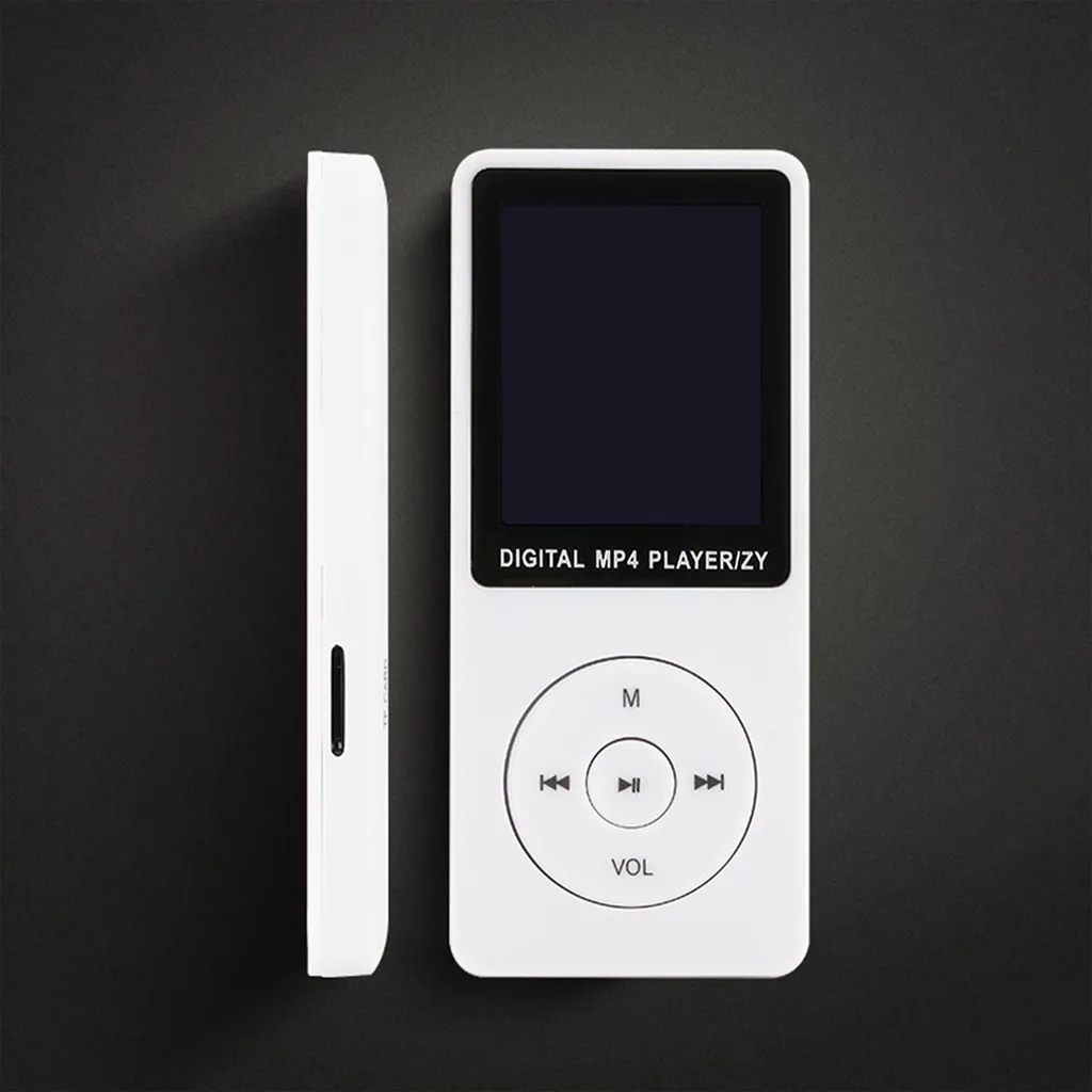 Ein weißer digitaler MP4-Player mit Bildschirm und Steuerungstasten liegt auf dunklem Hintergrund neben einer Seitenansicht.