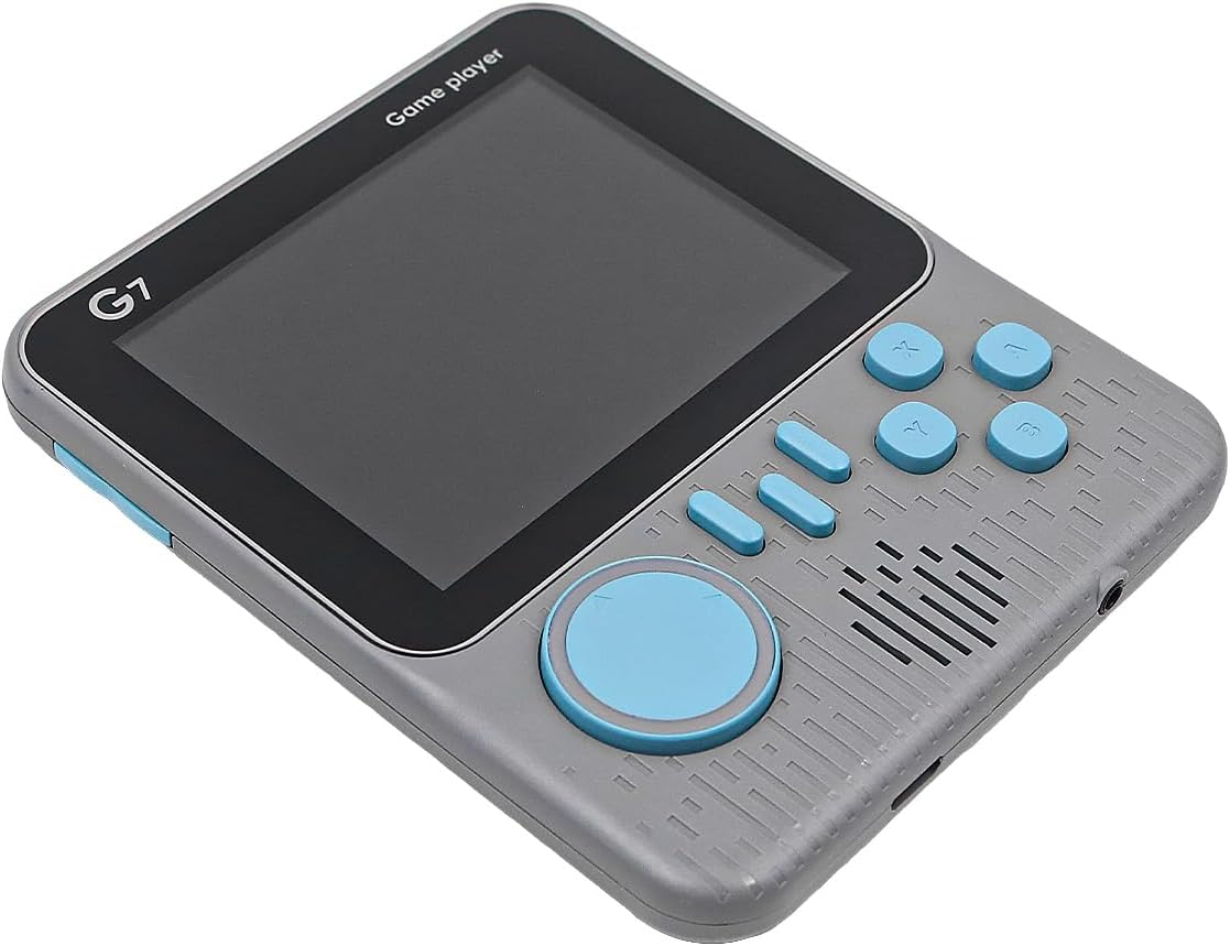 Tragbare graue Spielekonsole G7 mit blauen Tasten und einem zentralen Bildschirm auf weißem Hintergrund.