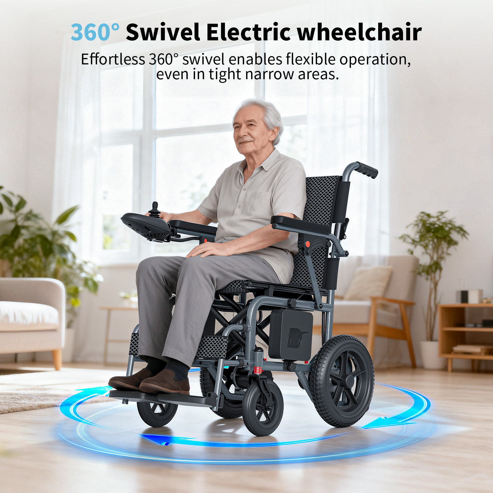 Un anziano seduto su una sedia a rotelle elettrica girevole a 360 gradi in un luminoso soggiorno.